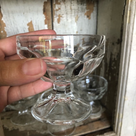 Soda Fountain style sundae/ sherbet glasses set of 4 - Picture 2 of 5